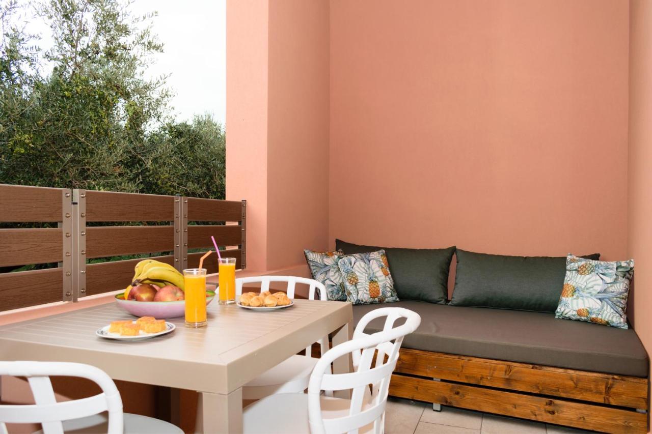 Iliana Apartments Falasarna Extérieur photo